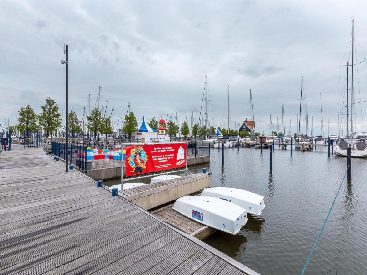 فندق Luxury Houseboat In Volendam Marina المظهر الخارجي الصورة