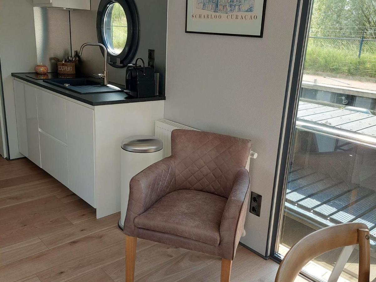 فندق Luxury Houseboat In Volendam Marina المظهر الخارجي الصورة